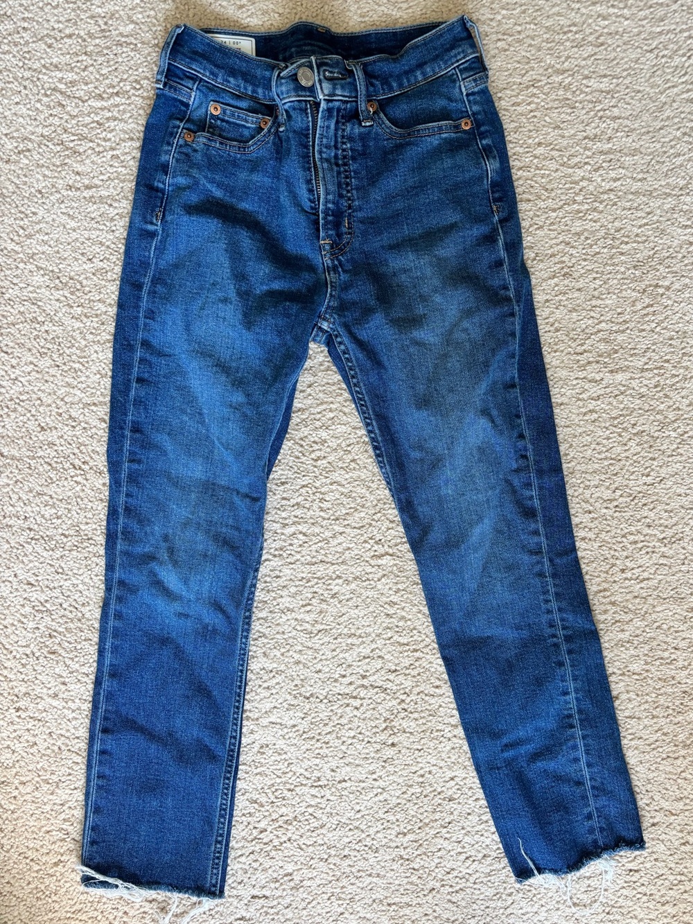 Like new GAP cigarette high rise jeans (vintage slim) 24